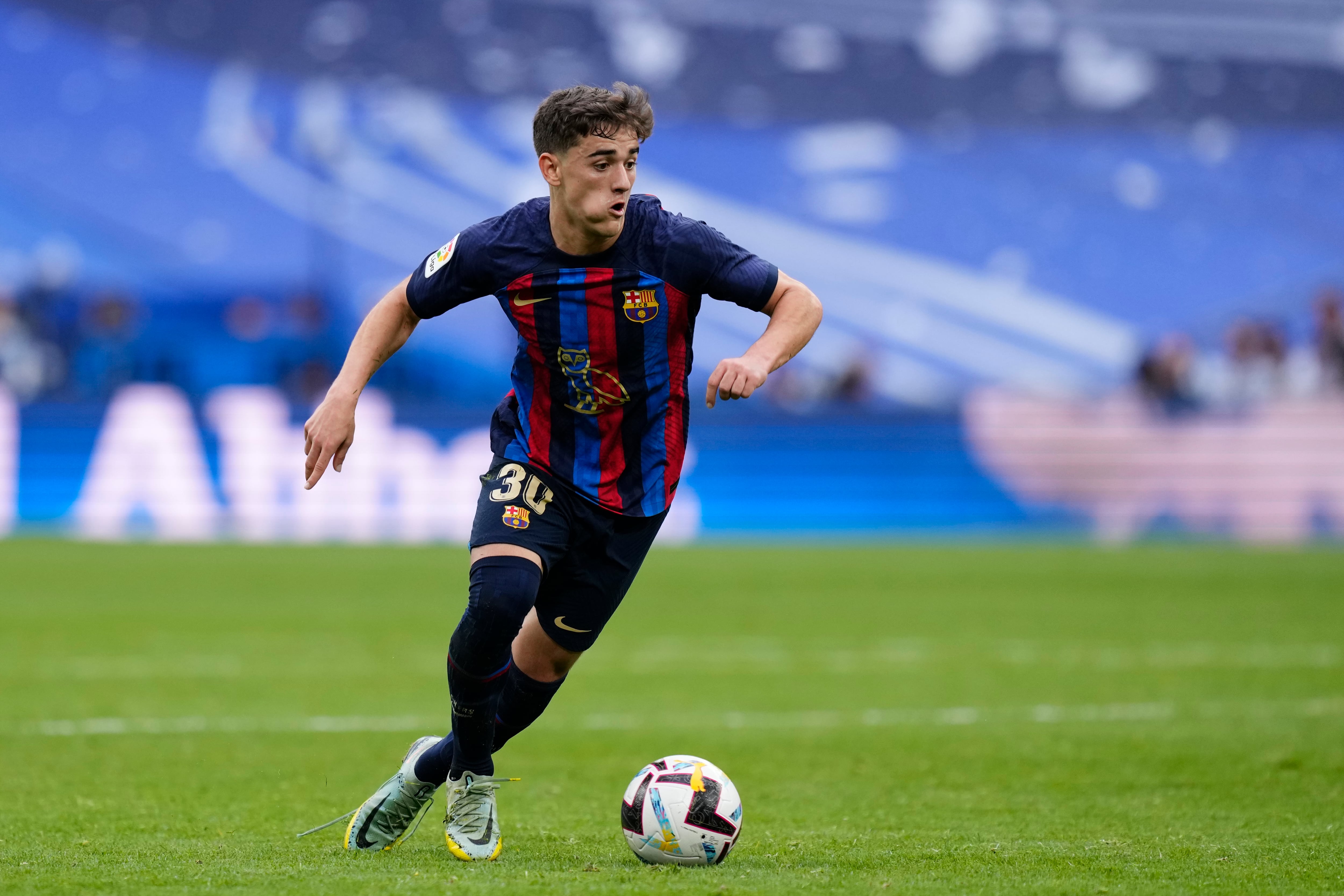 Gavi, durante El Clásico que se jugó en el Santiago Bernabéu. (Jose Breton/Pics Action/NurPhoto via Getty Images)