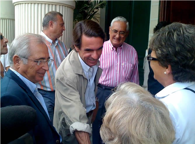 El ex presidente del Gobierno, José María Aznar, en Melilla