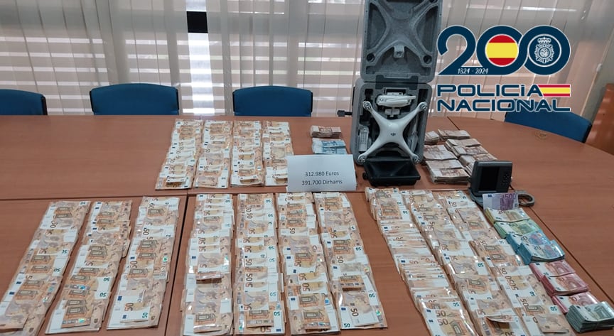 Parte del dinero incautado por la Policía Nacional