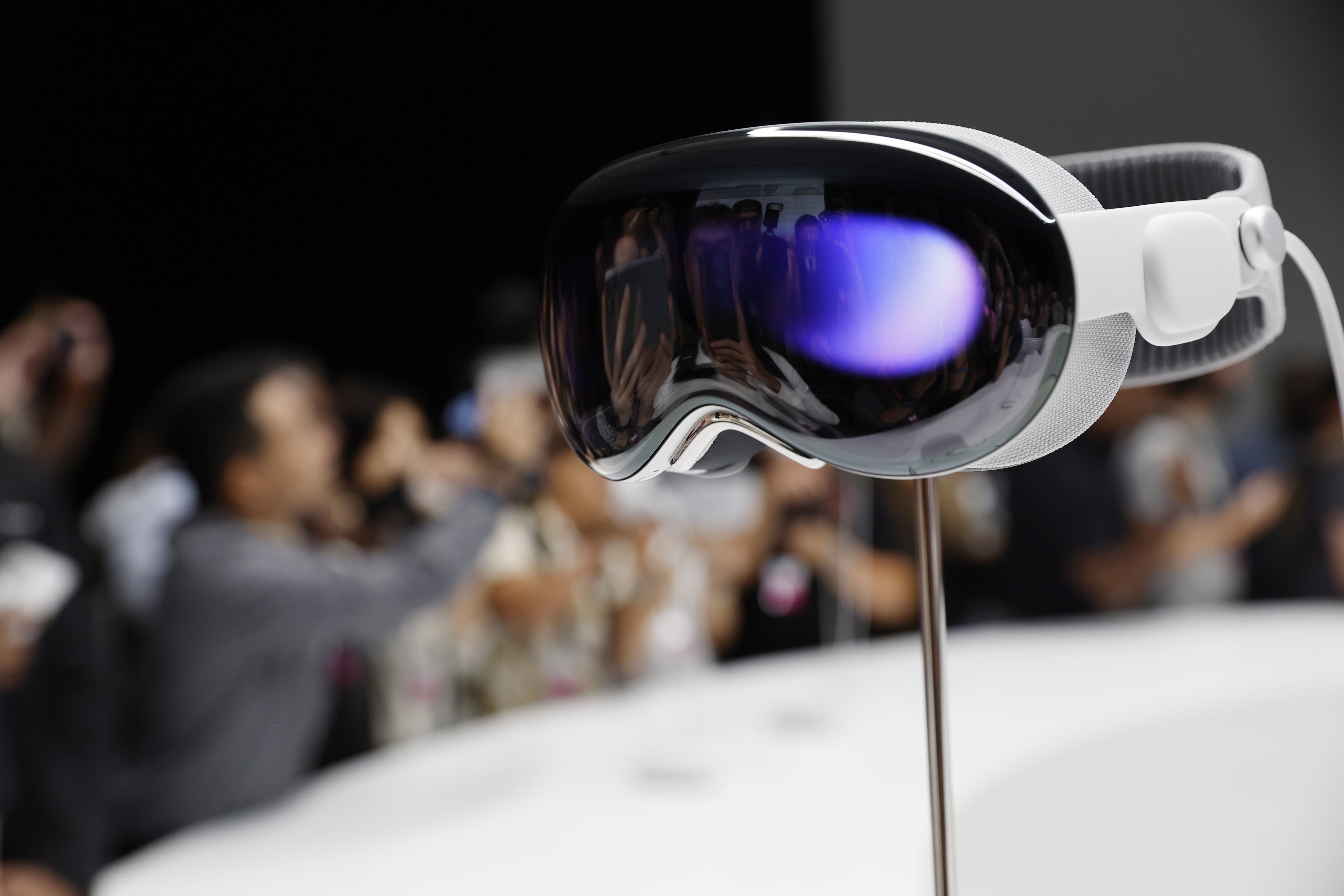 Las gafas Apple vision Pro durante su presentación