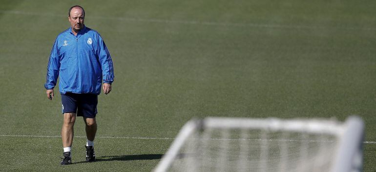 El entrenador del Real Madrid, Rafa Benítez, en el entrenamiento de la víspera al partido contra el Shakhtar Donetsk.