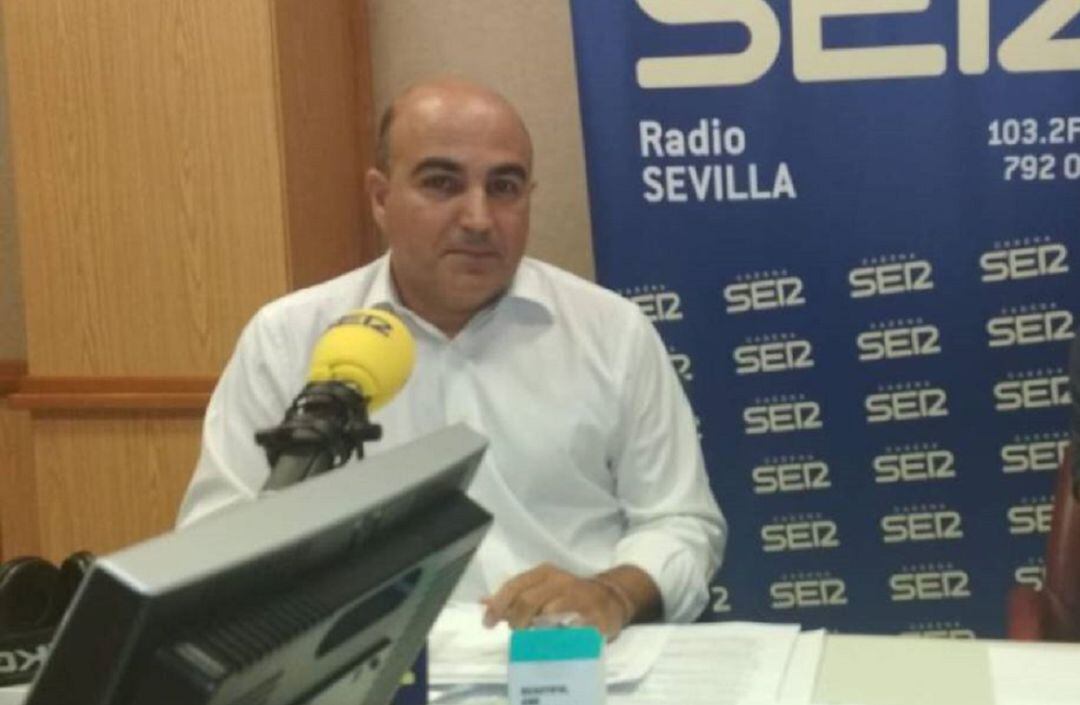 José Manuel Mérida, director de Prevencoor, en el estudio de Hoy por Hoy Sevilla