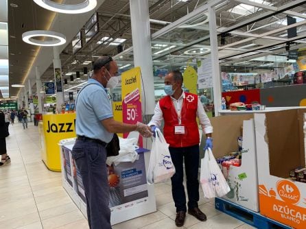 Punto de recogida en las instalaciones de Carrefour San Pablo donde se ha realizado Hoy por Hoy Sevilla