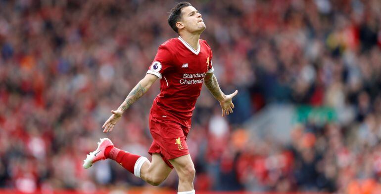 Philippe Coutinho celebra un gol con el Liverpool.