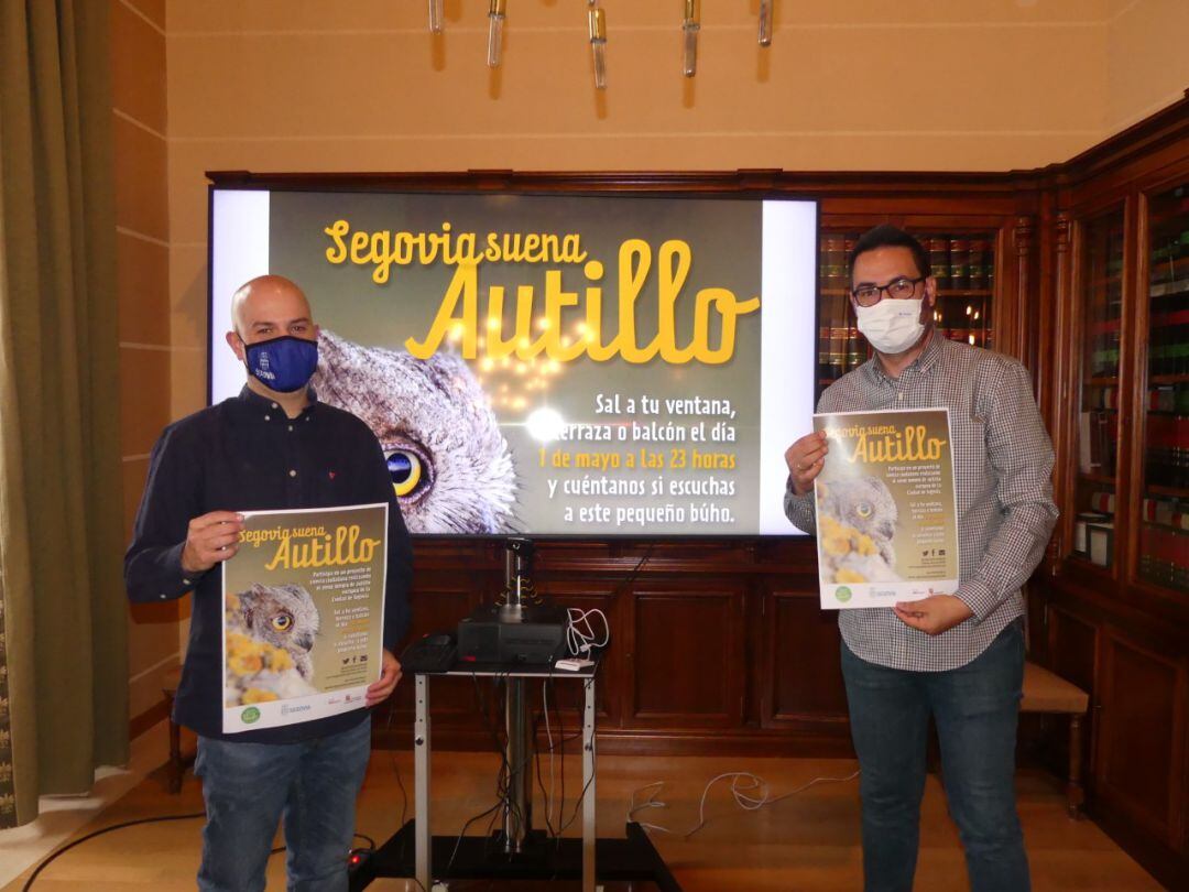 Ángel Galindo, concejal de Medio Ambiente, y Alberto Díez, coordinador del programa Segovia Educa en Verde