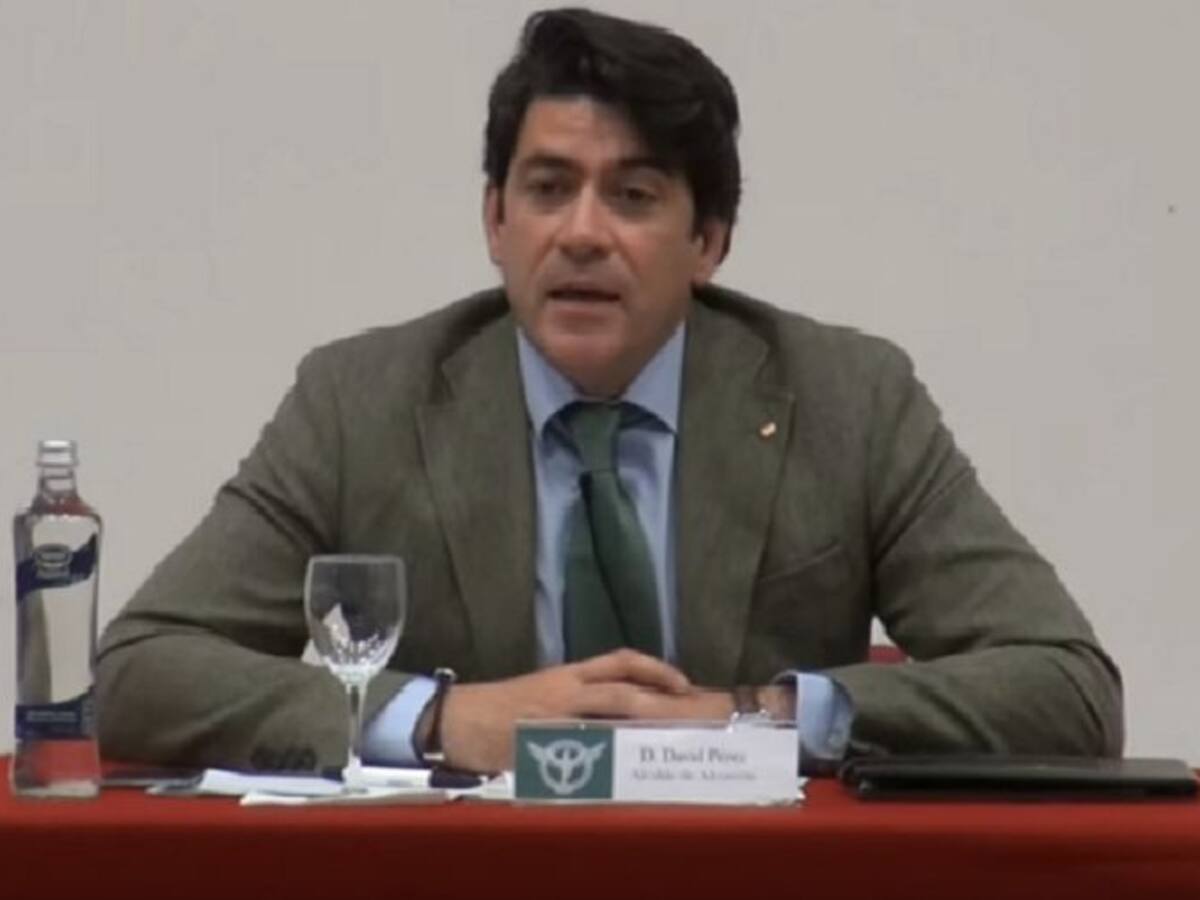 El alcalde de Alcorcón enmarca sus declaraciones en un montaje