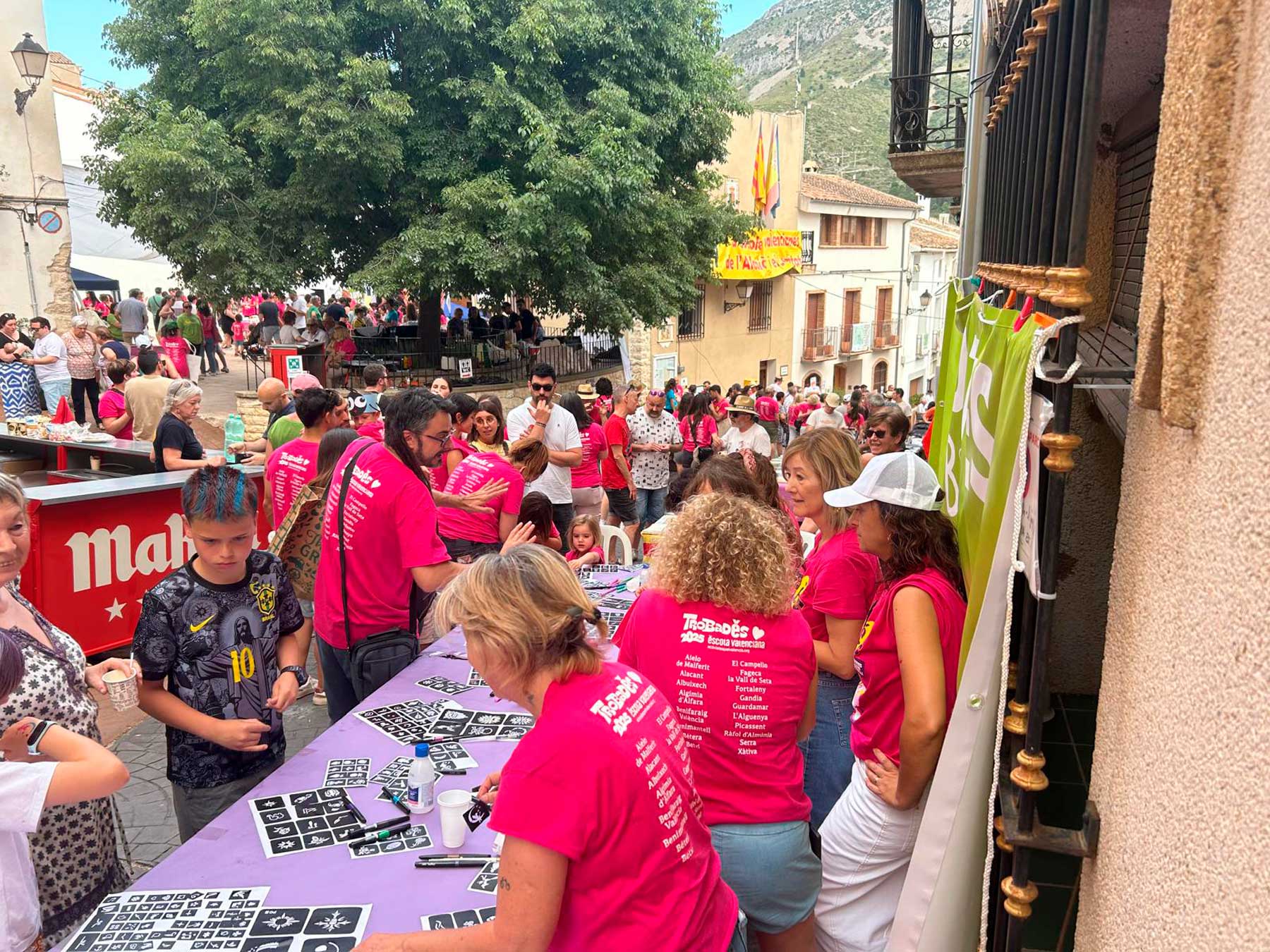 Imatge d&#039;arxiu dels carrers de Fageca durant la Trobada d&#039;aquest any