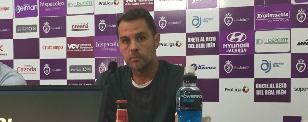 Dani Fragoso durante la rueda de prensa de este jueves.
