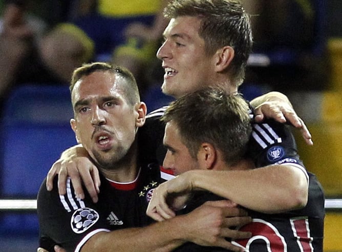 Los jugadores del Bayern Munich celebran el gol de Kroos