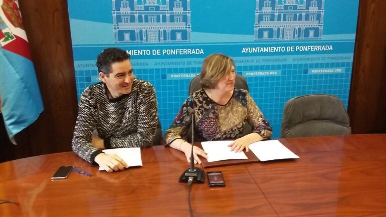 El concejal de Juventud, Roberto Mendo y la concejala de Fiestas, MªAntonia Gancedo