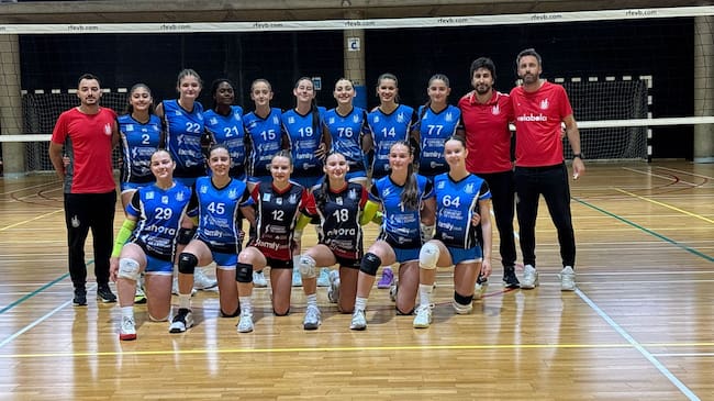 Equipo juvenil femenino del CV Xàtiva