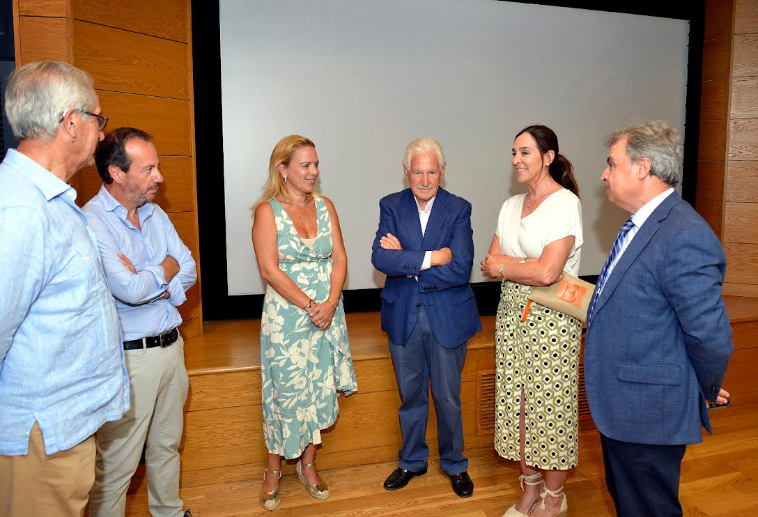 La Real Escuela dedicará a Cedown y Cáritas su gala de las Fiestas de la Vendimia