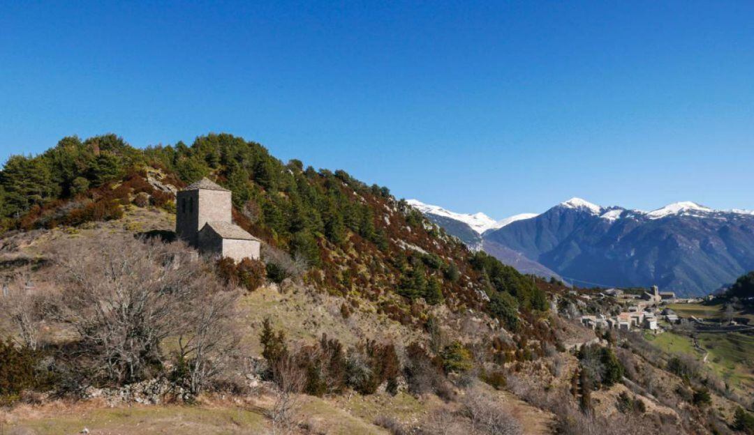 La ocupación del Pirineo en este puente de San Jorge no pasan del 40%.