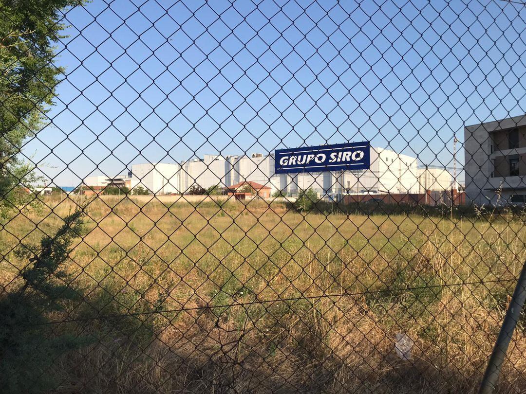 Parcela, junto al Polideportivo, en la que se construirá la Residencia de Mayores