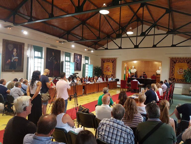 Sesión plenaria en la que ha quedado constituido el nuevo gobierno local