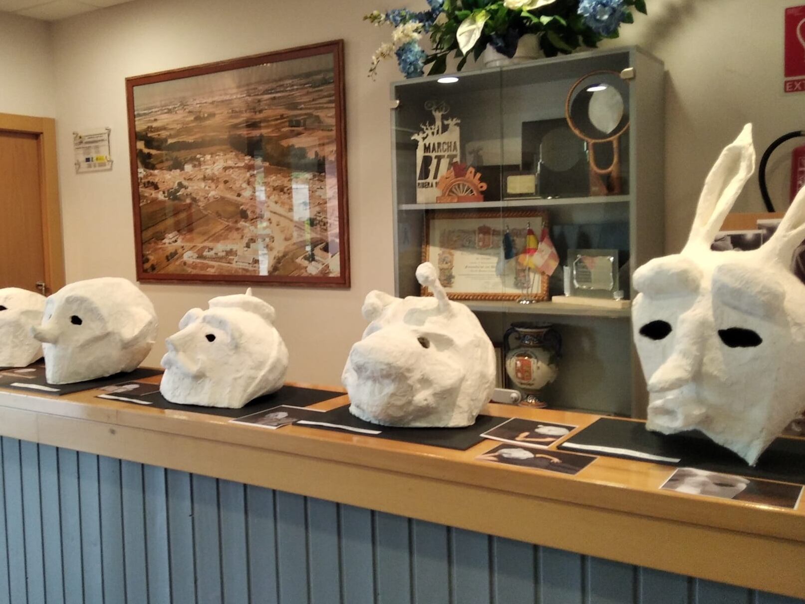 Máscaras realizadas en el taller de teatro juvenil de Fresnillo de las Dueñas