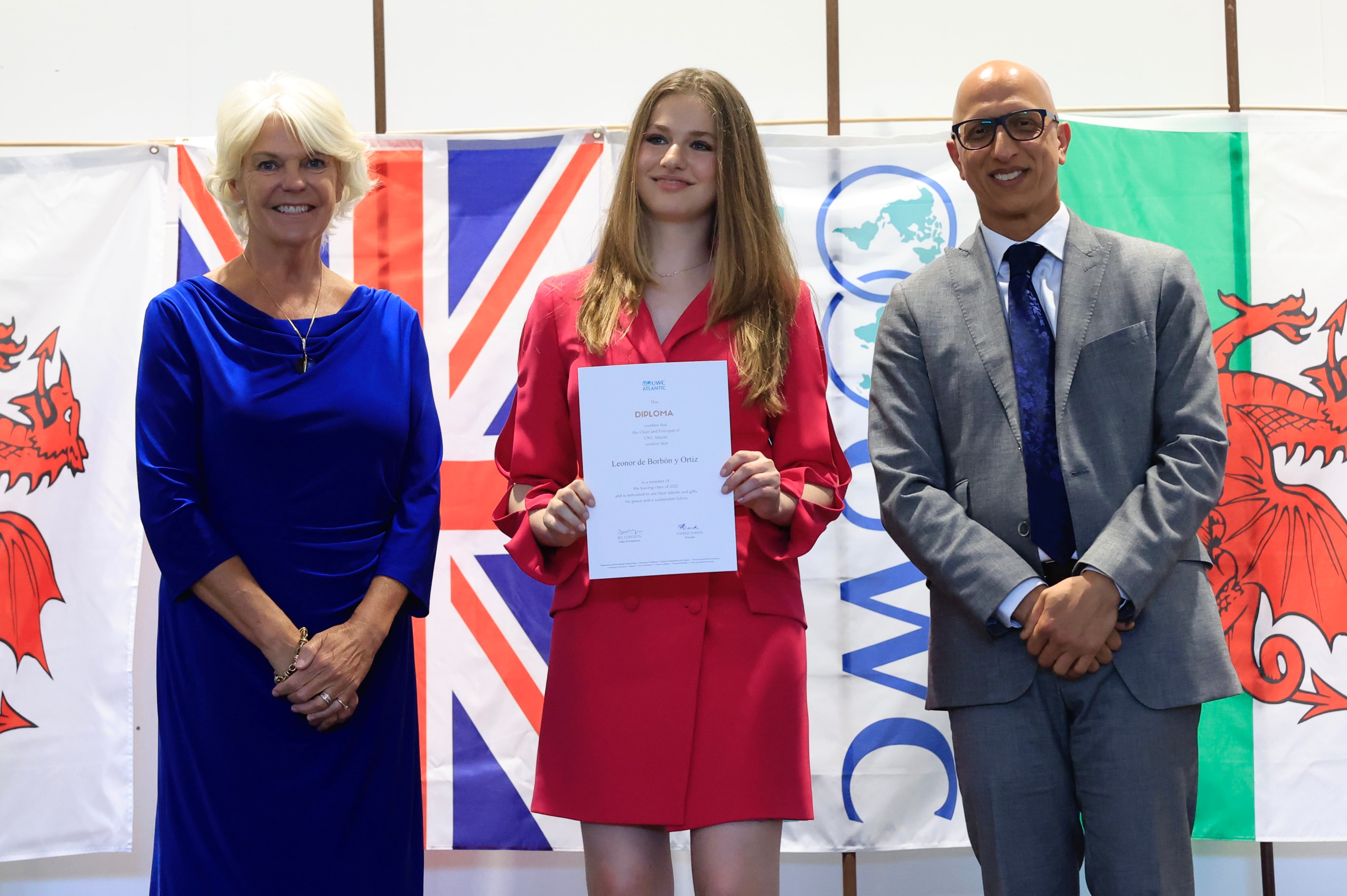 La princesa Leonor, durante el acto de graduación con el que concluye este sábado su estancia de dos años en el UWC Atlantic College de Gales (Reino Unido), donde ha estudiado en régimen de internado los dos cursos de bachillerato internacional.