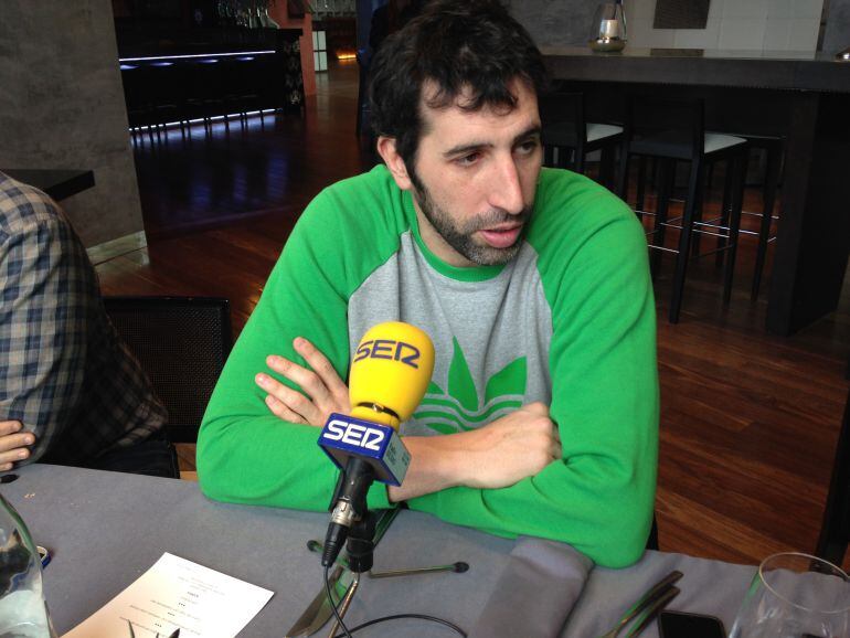 Alex Mumbrú participa en la tertulia Play Basket Bizkaia de Radio Bilbao