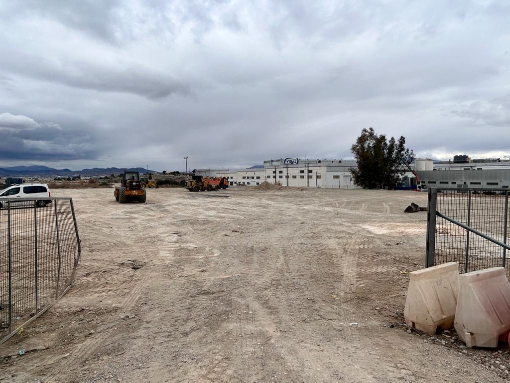 Comienzan las obras del nuevo aparcamiento disuasorio Molina Norte