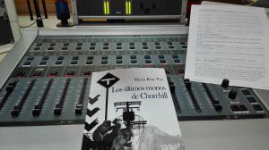 Portada del libro "Los últimos monos de Churchill" del que es autora María Ruíz Pau