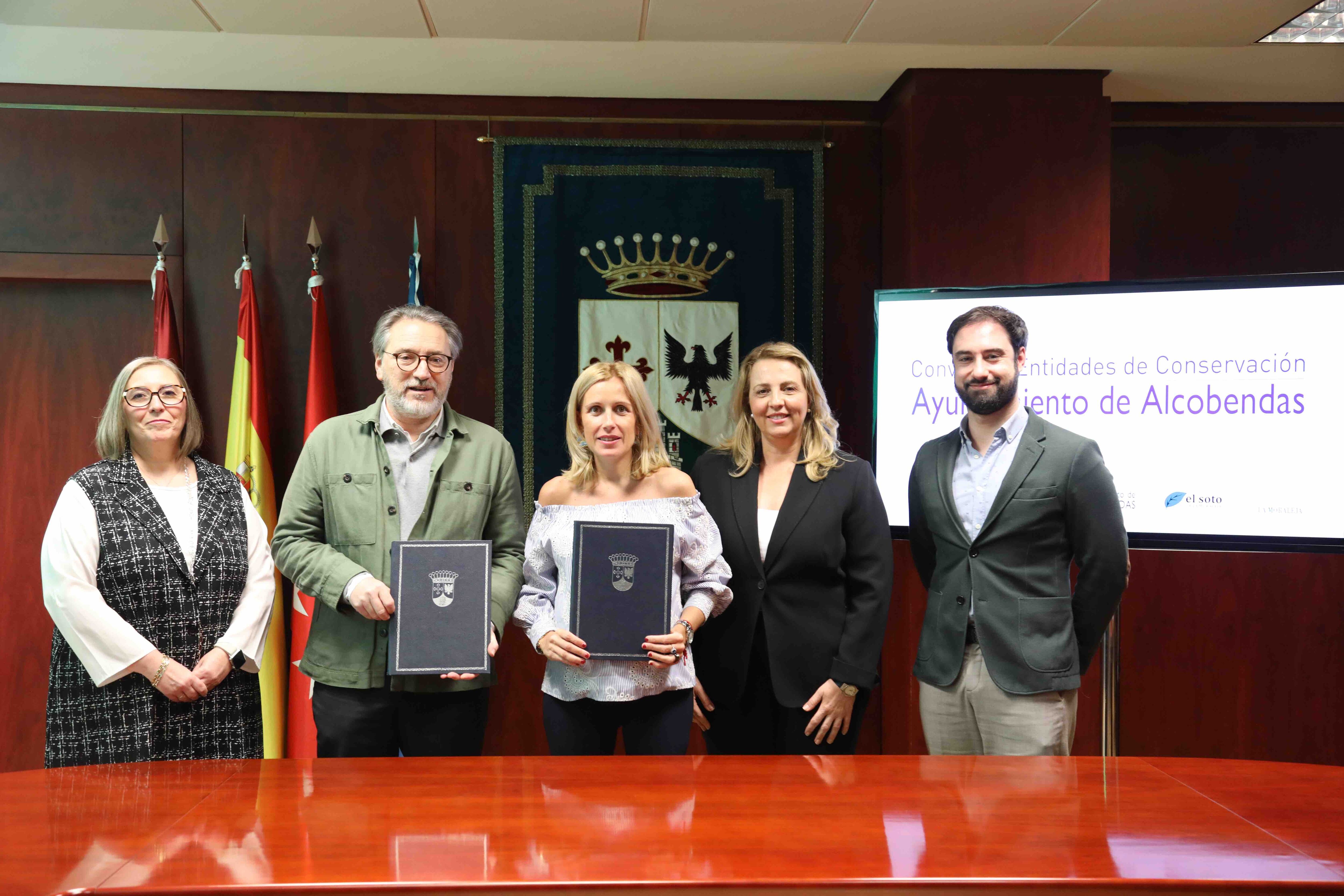 La Moraleja y El Encinar de los Reyes renuevan sus convenios con el Ayuntamiento de Alcobendas