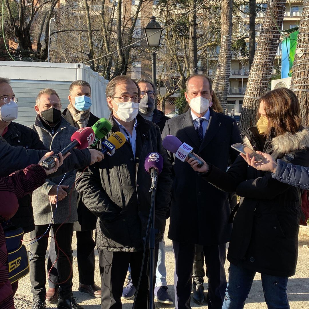 Presentación vermús solidarios de NIPACE