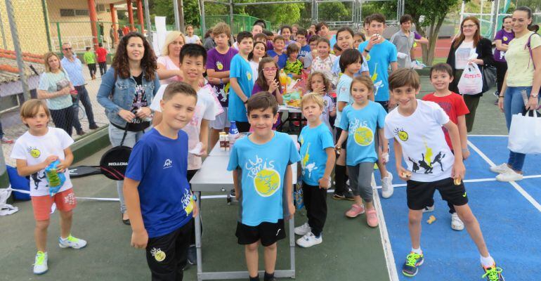 Miembros del club en una celebración de final de curso.