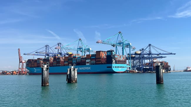 Grupo Maersk construirá una central eléctrica en su terminal de Valenciaport para dar servicio a sus buques