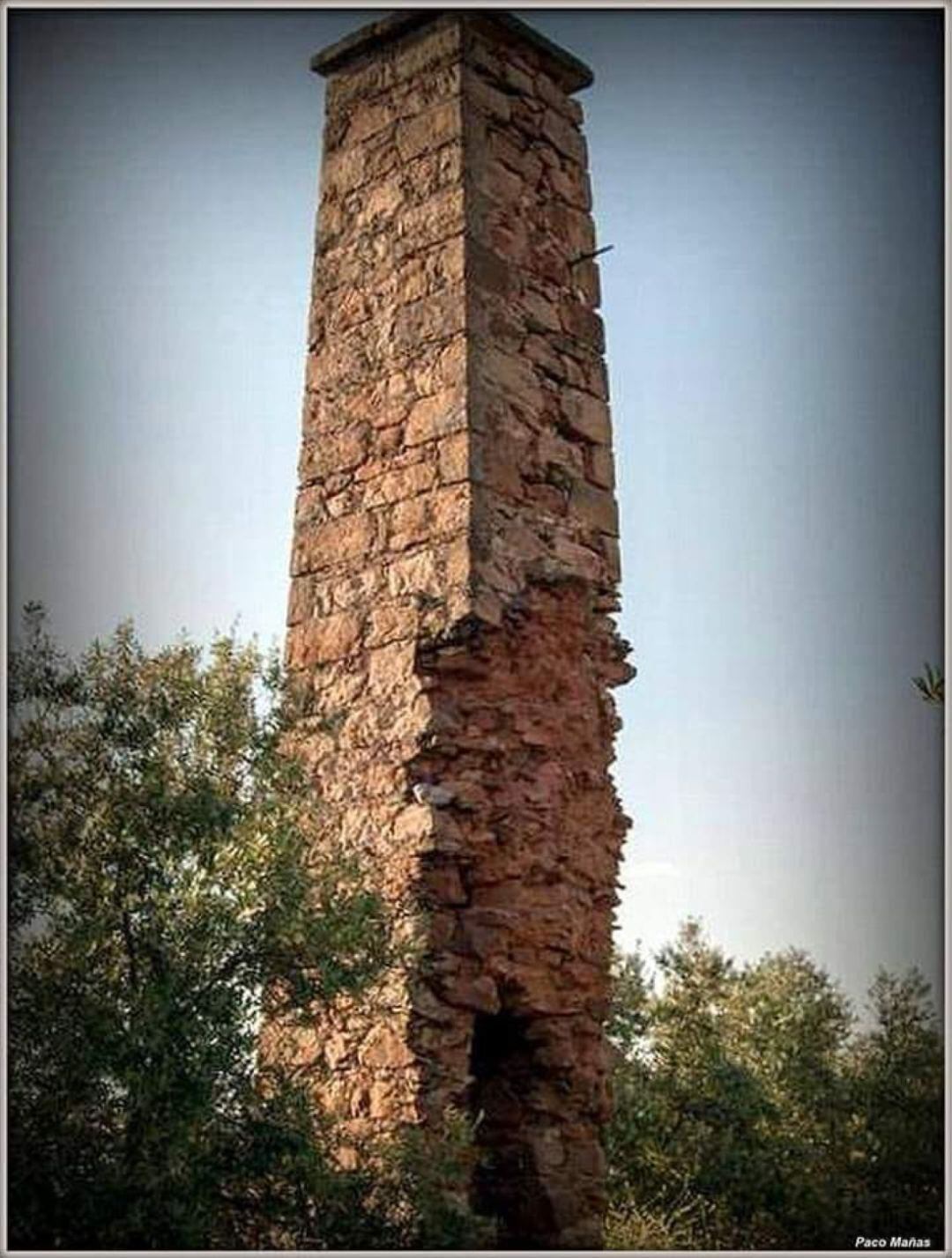 Chimenea de Pozo ancho en Linares.