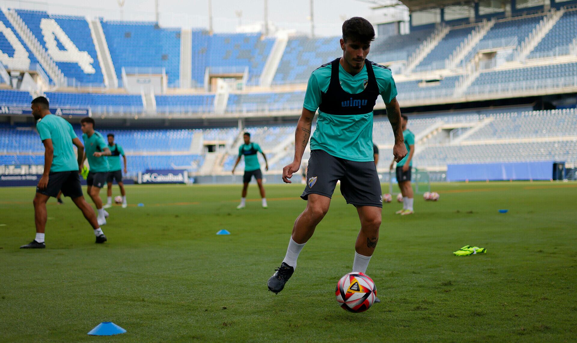 Entrenamiento del Málaga en La Rosaleda