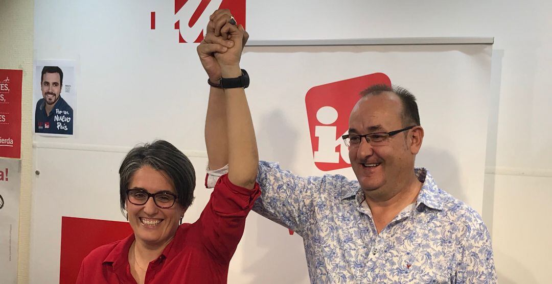 Foto de archivo del anuncio de Juana Cara, como candidata a la alcaldía de Valdepeñas por Izquierda Unida