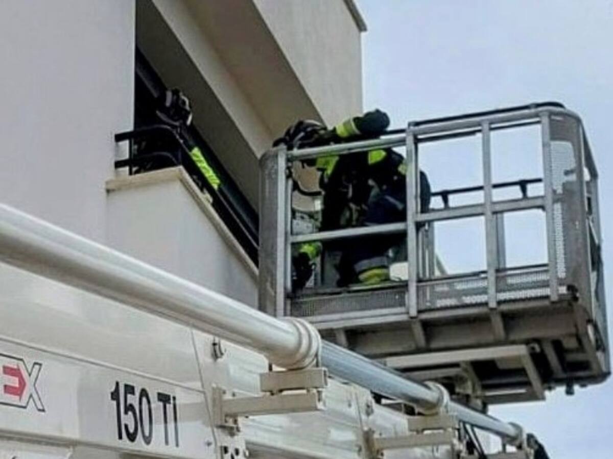 Los bomberos de Ibiza intervienen para auxiliar a un bebé de un año que se quedó encerrado en su domicilio
