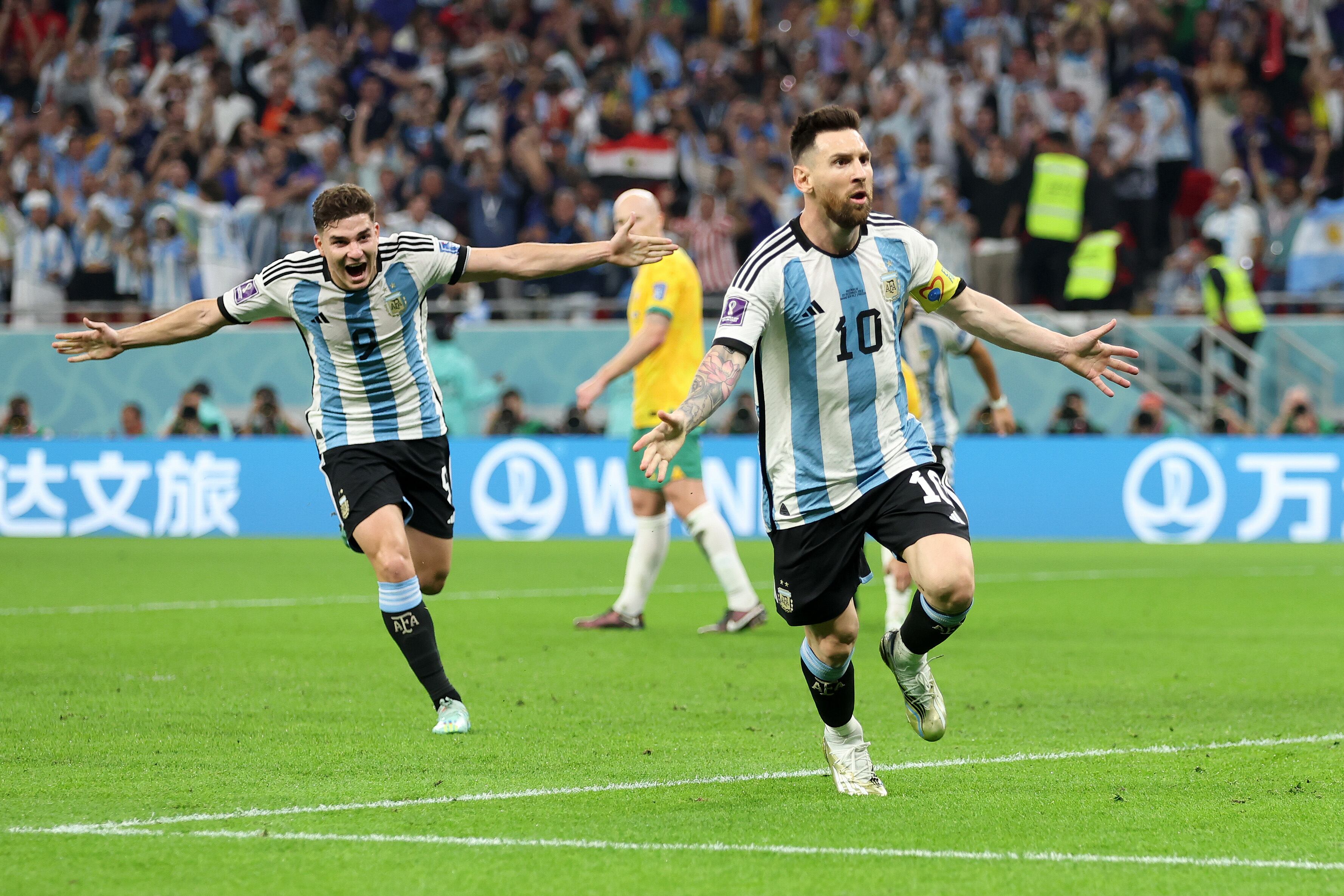 Leo Messi adelanta a Argentina