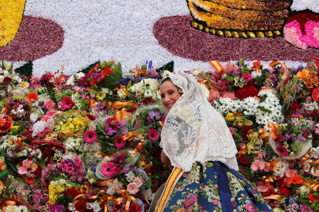 En Borriana las fallas han sido muy participativas con la asistencia masiva de visitantes que llegarán a la localidad a visitar las 19 fallas grandes y las 19 infantiles