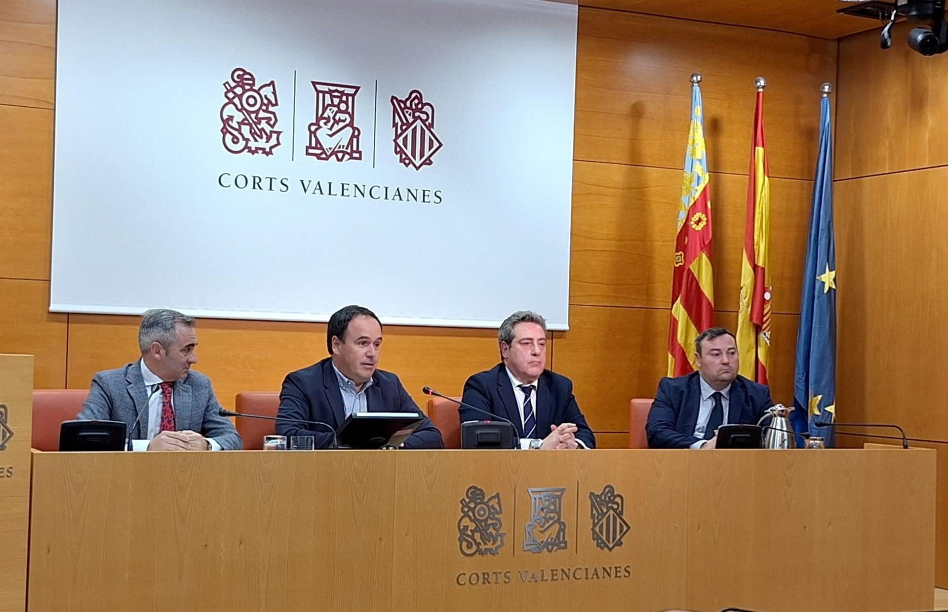 Rueda de prensa de PP y Vox en Les Corts - PPCV