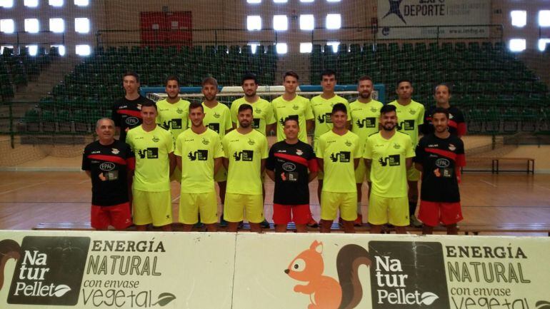 Primera plantilla de Naturpellet Segovia en su primer entrenamiento de pretemporada