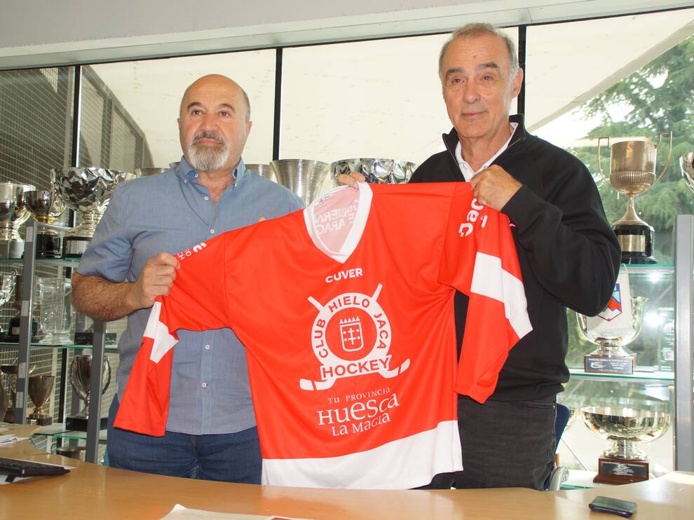 Frivya con el presidente del C.H. Jaca