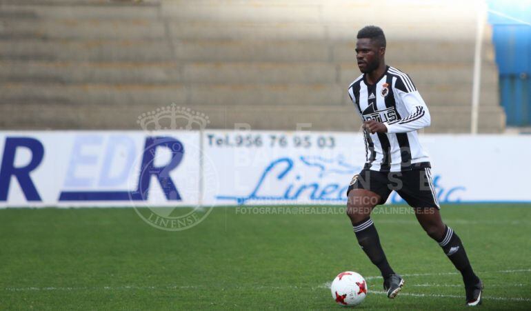 Sana durante un partido.