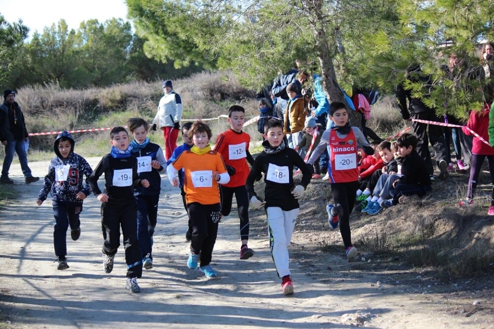 Bujaraloz celebra una nueva edición del Cross de San Antón