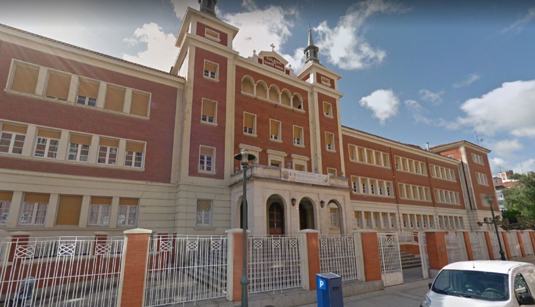 &quot;Encuentros para Crecer en Familia&quot; en el Colegio Santo Ángel