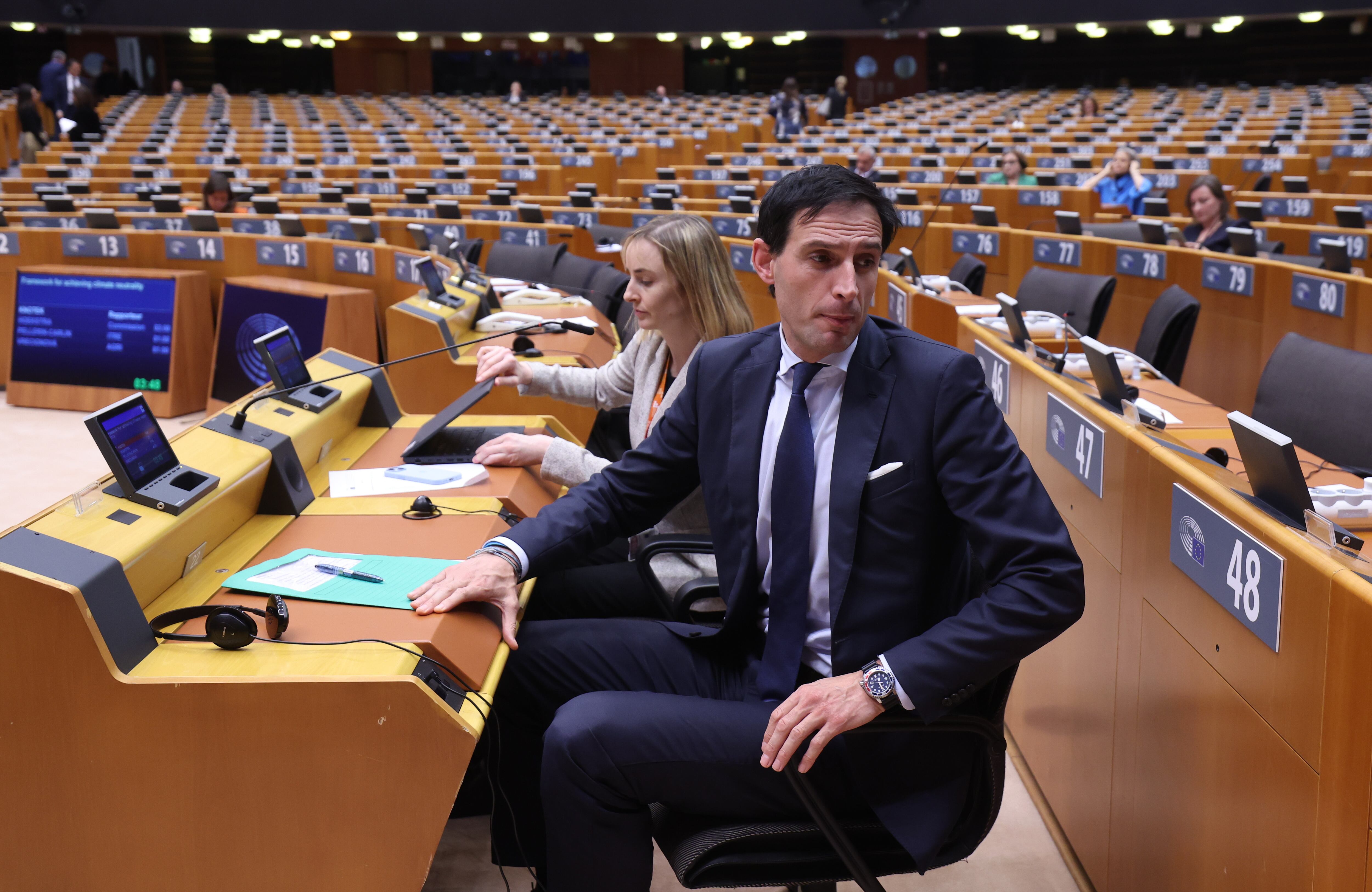 El comisario europeo para el Clima, Wopke Hoekstra, en el Parlamento Europeo de Bruselas.