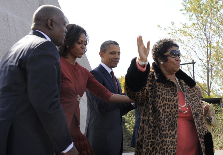 Obama y Aretha Franklin durante un acto en 2011