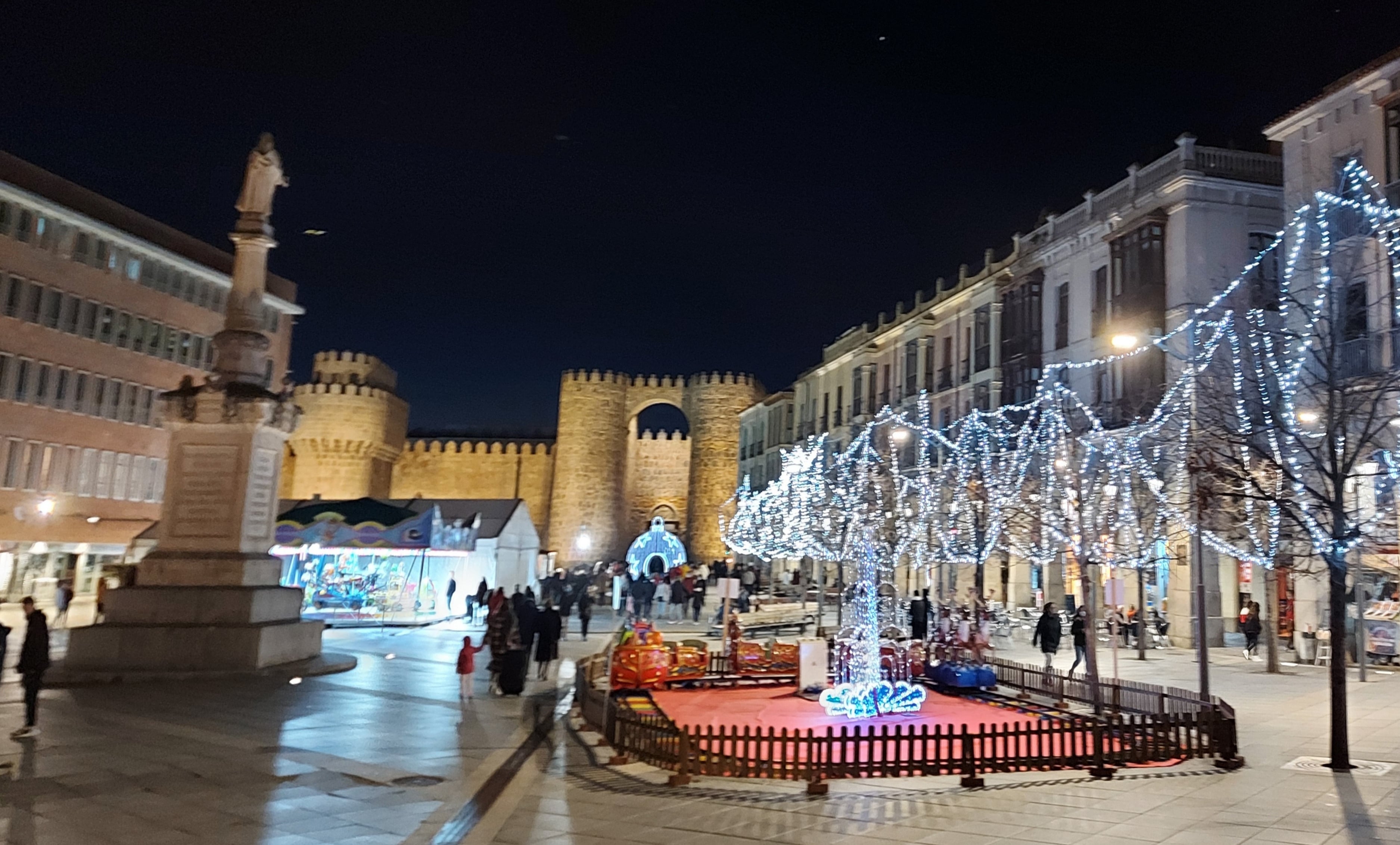 Las atracciones del Mercado Grande abrirán en la tarde del 24 de noviembre