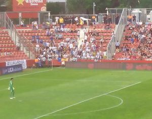 Afición del Real Zaragoza en el estadi Montilivi