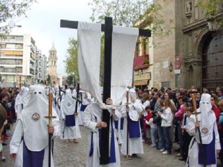 Cruz de las Toallas de la Hermandad de Los Negritos