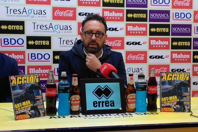 Entrenador de la AD Alcorcón