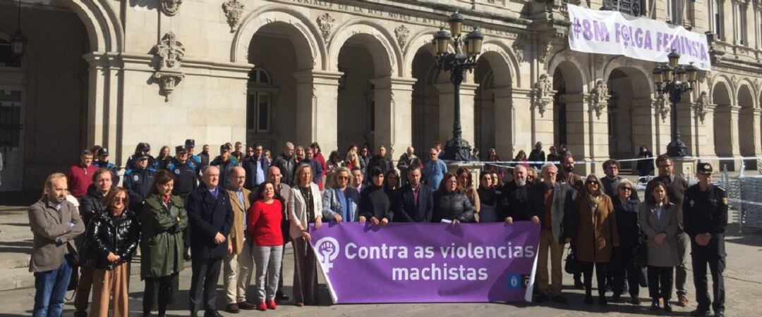 Minuto de silencio en la plaza de María Pita