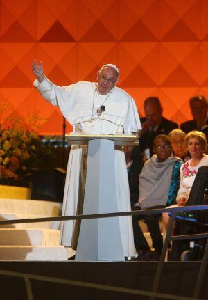 . Philadelphia (United States), 26/09/2015.- Pope Francis speaks during the Festival of Families in Philadelphia, Pennsylvania, USA, 26 September 2015. Pope Francis is on a five-day trip to the USA, which includes stops in Washington DC, New York and Phil