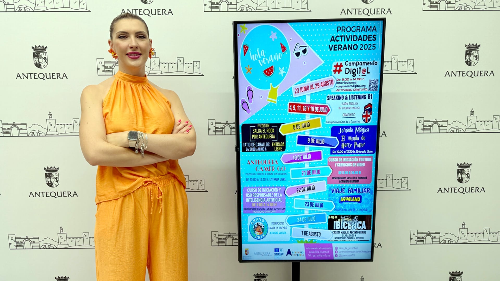 Presentación del programa de actividades de verano para los jóvenes de Antequera