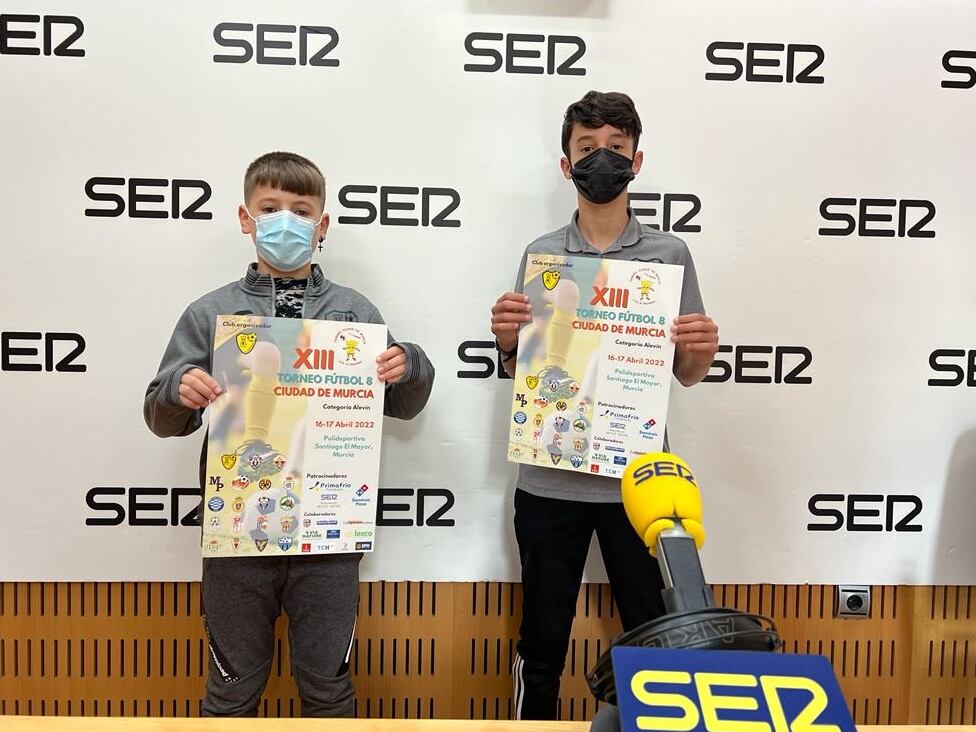 Alejandro Sánchez y Andrés Morales en los estudios de Radio Murcia Cadena SER